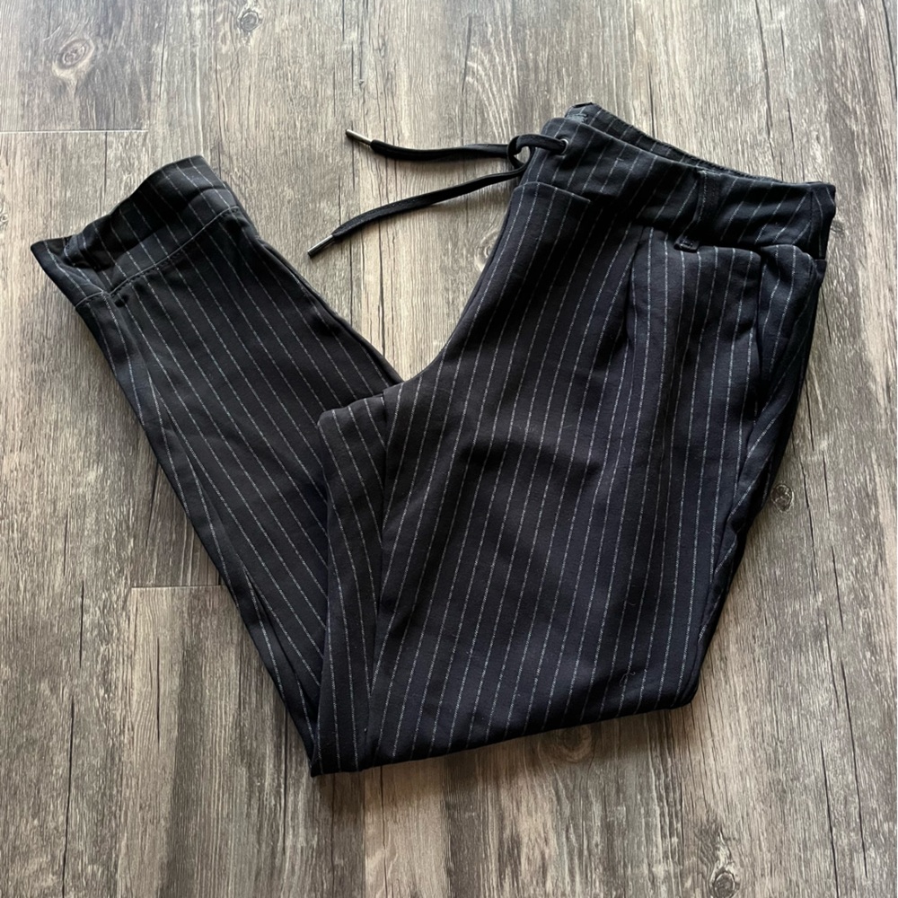 Mason by Suko Black Pinstripe Jogger Style Dress Pants Sz 8